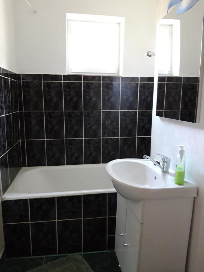 Papp Apartman โซวาตา ภายนอก รูปภาพ